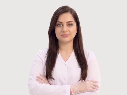Врачи